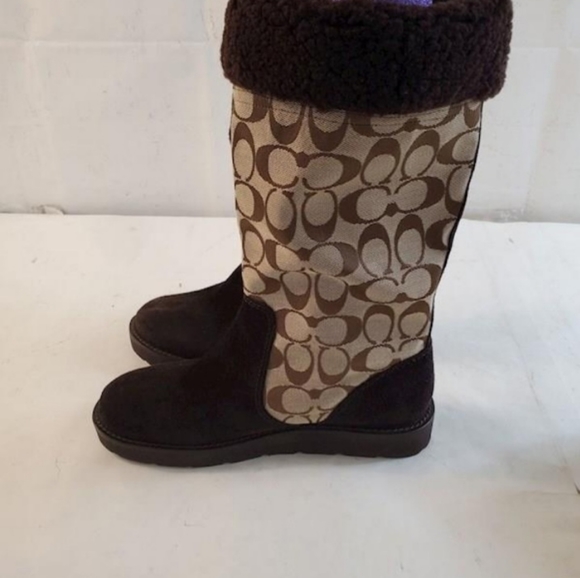 Authentic Coach Kally Brown Boots - Picture 2 of 2